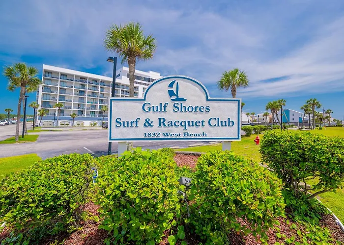 Apartment Surf & Racquet 303a